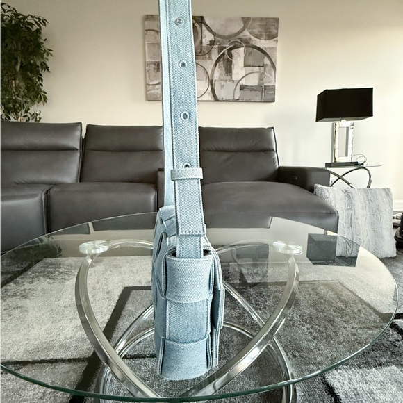 Authentic Bottega Veneta Denim Maxi Intrecciato Cassette Crossbody Bag - Picture 6 of 8